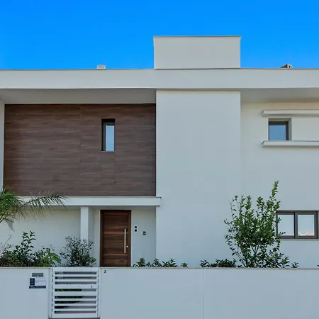 Serenity Waves 2 Villa