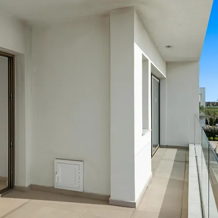 Serenity Waves 2 Вилла Ларнака