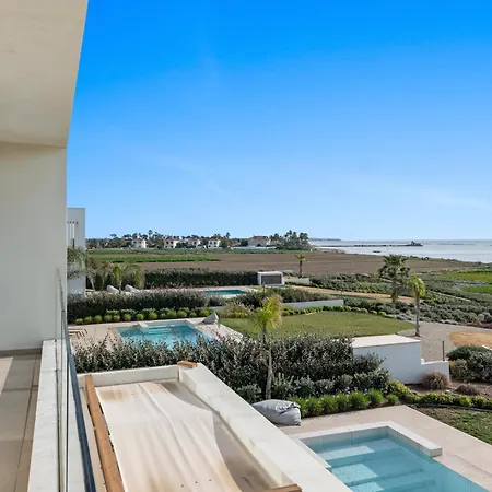 Serenity Waves 2 Ларнака