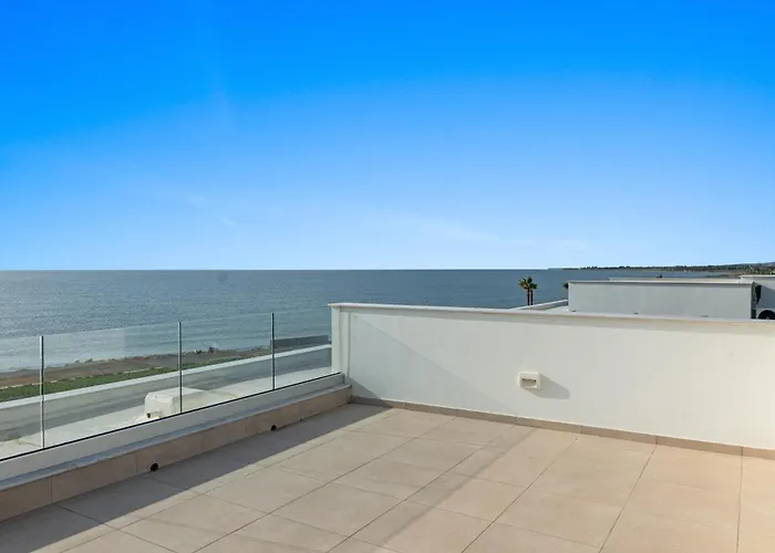 Serenity Waves 2 Villa *