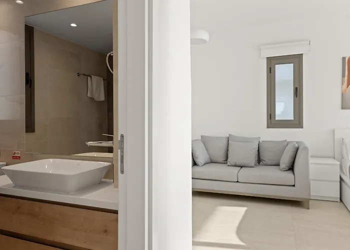 Serenity Waves 2 Villa